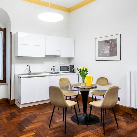 Deza Casa Vacanze Nazionale Joy Rome Bagian luar foto