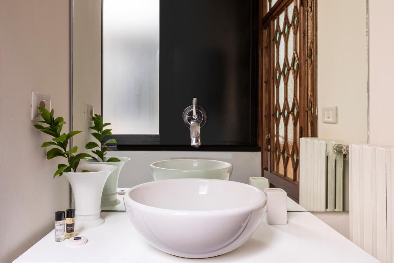 Deza Casa Vacanze Nazionale Joy Rome Bagian luar foto